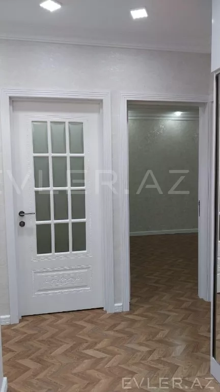 Satılır, köhnə tikili