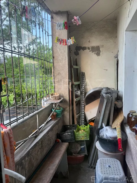 Satılır, köhnə tikili