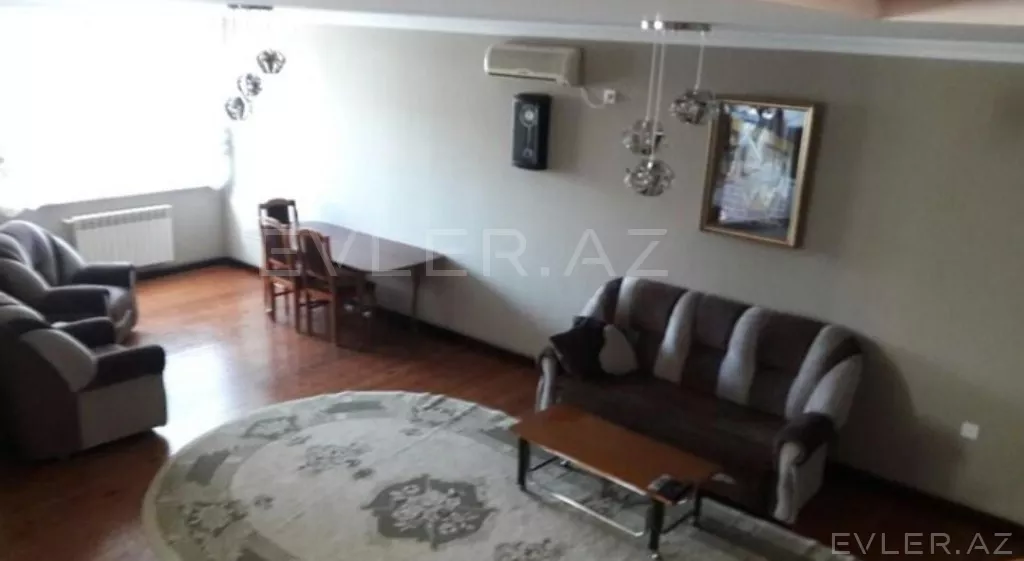 Satılır, həyət evi/villa