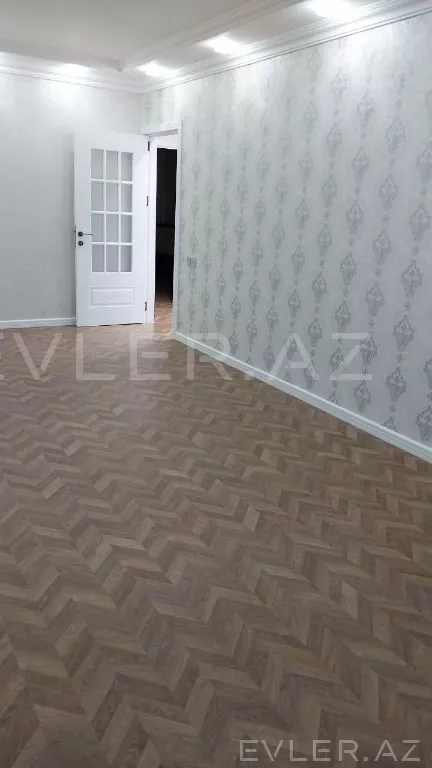 Satılır, köhnə tikili