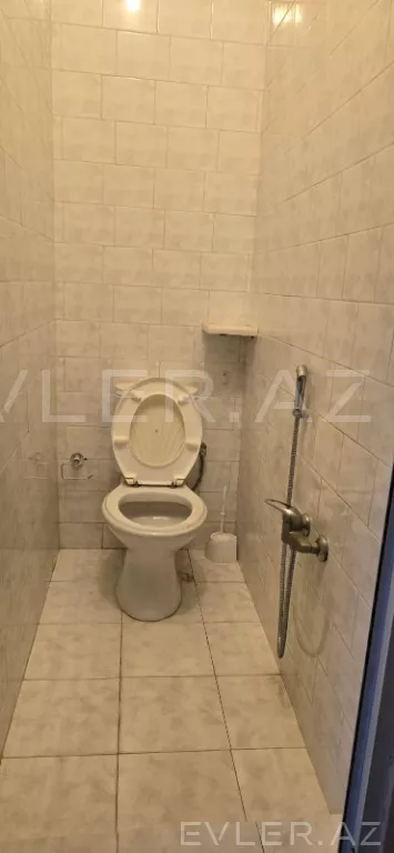 Satılır, köhnə tikili