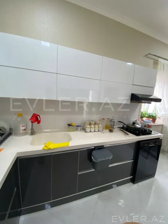 Satılır, həyət evi/villa