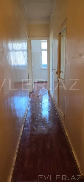 Satılır, köhnə tikili