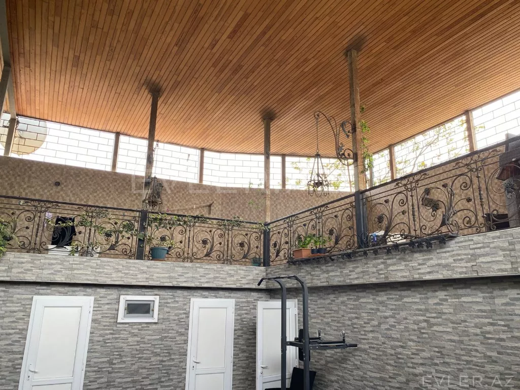 Satılır, həyət evi/villa