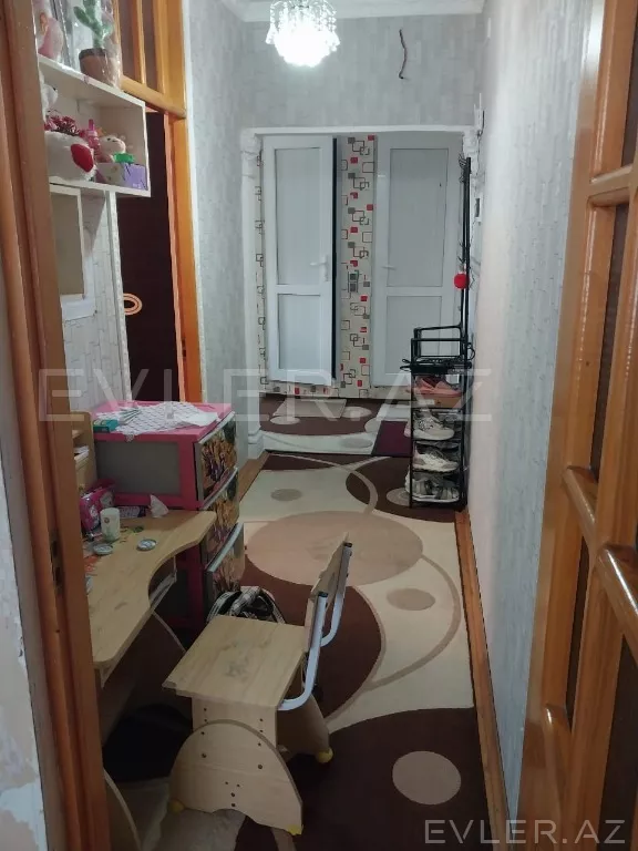Satılır, köhnə tikili