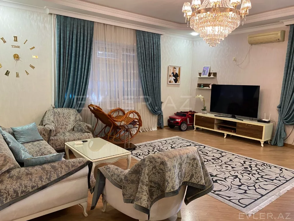 Satılır, həyət evi/villa