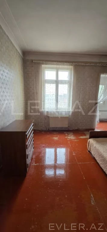 Satılır, köhnə tikili