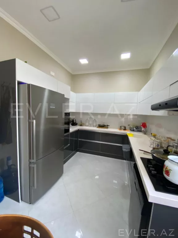 Satılır, həyət evi/villa