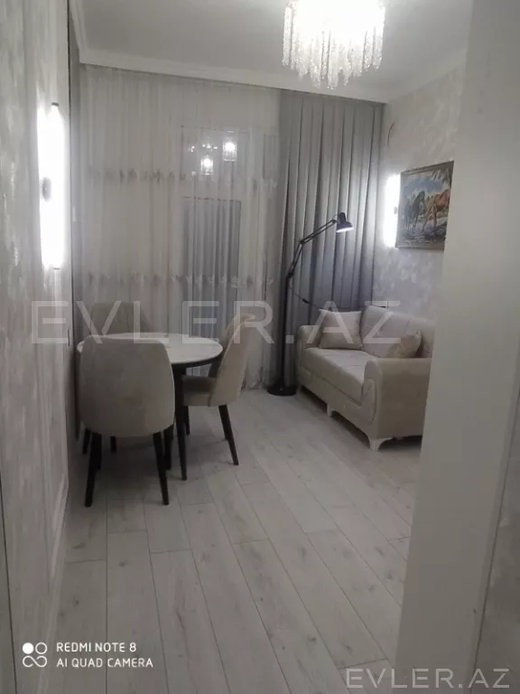Satılır, yeni tikili