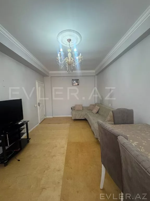 Satılır, yeni tikili
