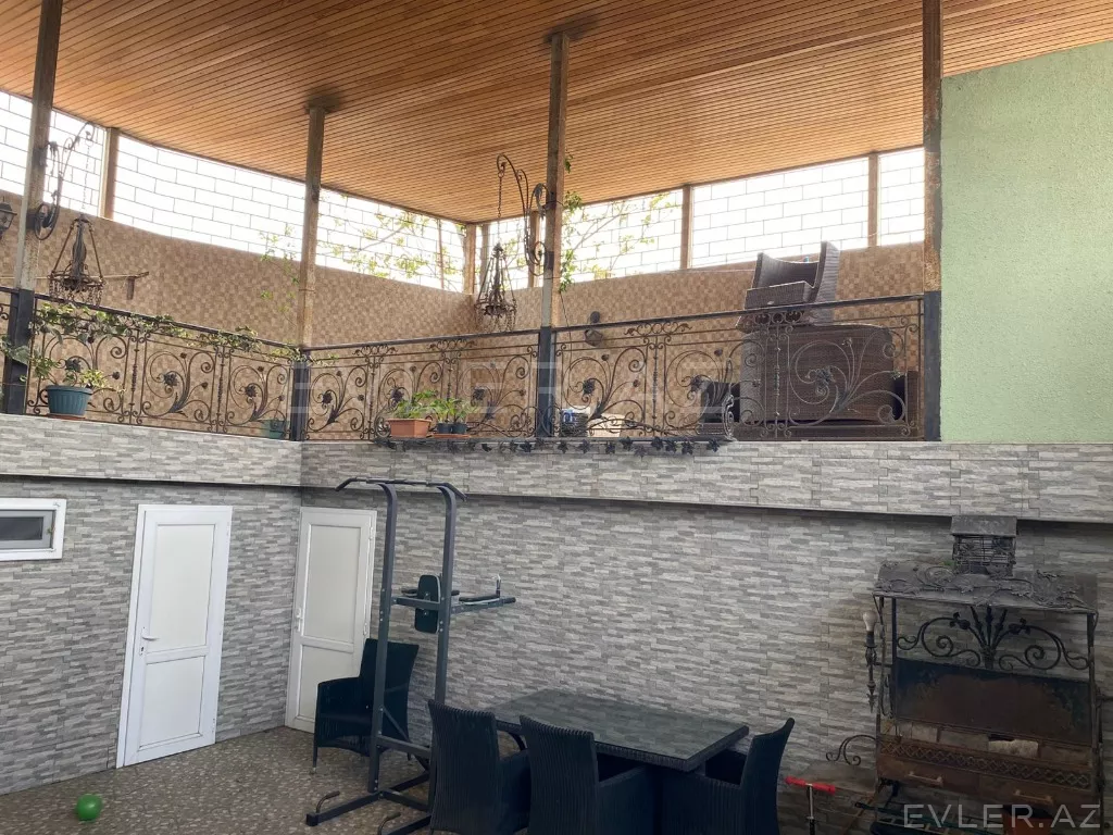 Satılır, həyət evi/villa