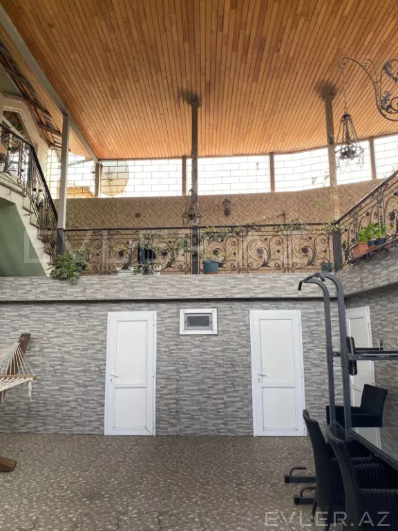 Satılır, həyət evi/villa