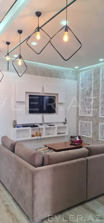 Aylıq, həyət evi/villa