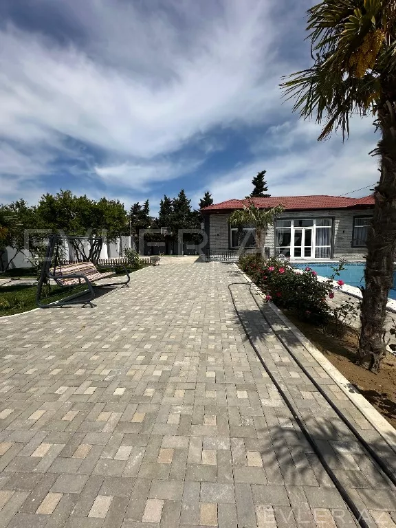 Satılır, həyət evi/villa