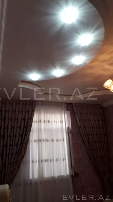 Satılır, həyət evi/villa