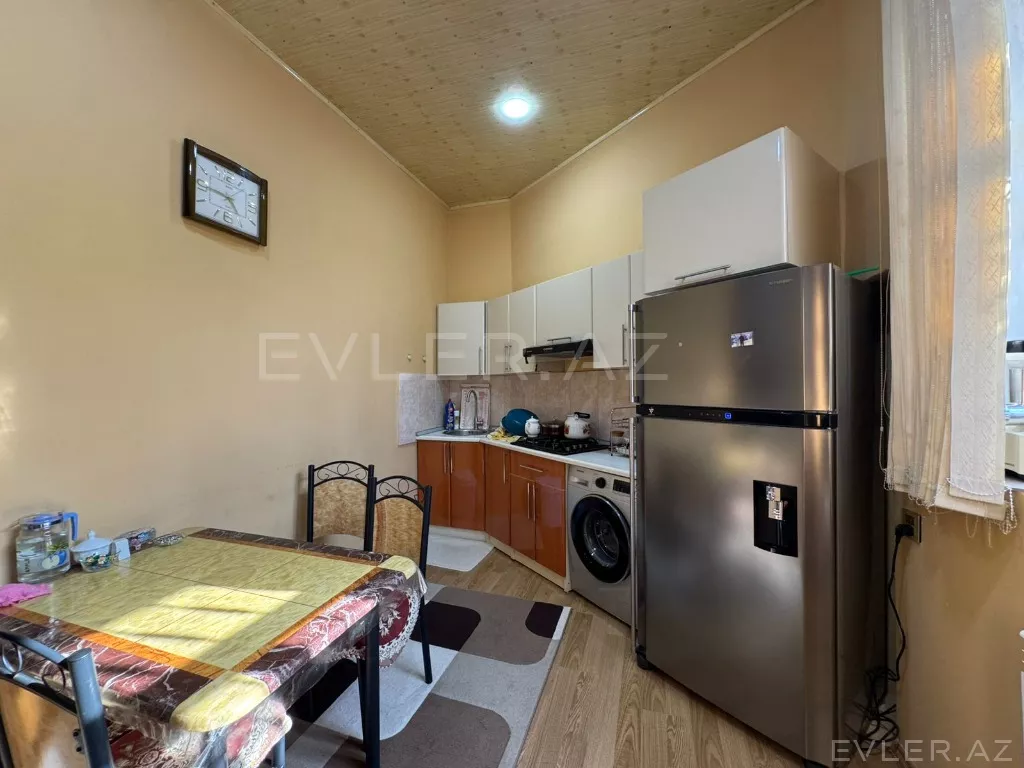 Satılır, həyət evi/villa