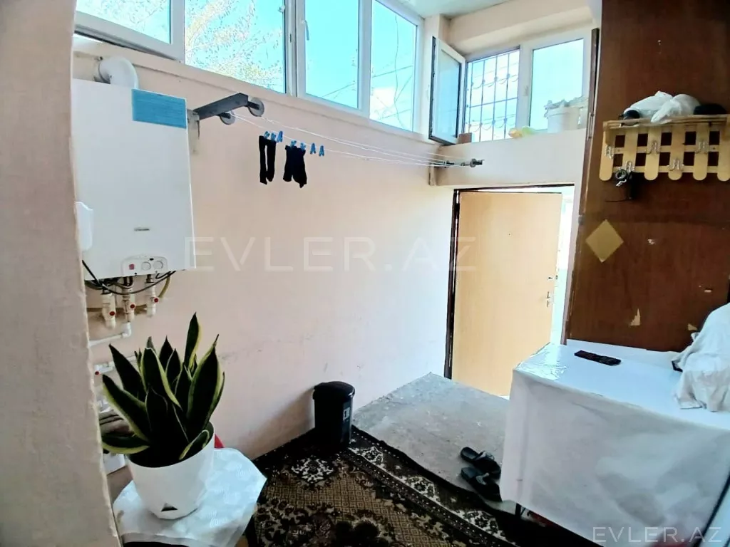 Satılır, həyət evi/villa