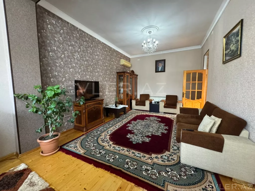 Satılır, həyət evi/villa