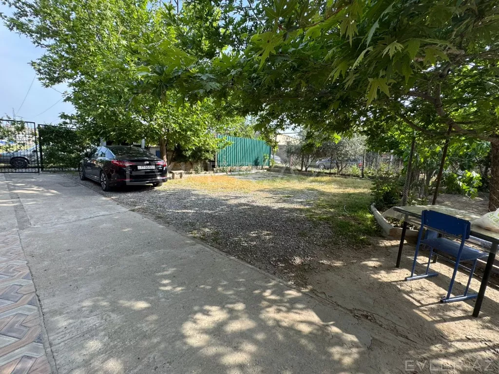 Satılır, həyət evi/villa