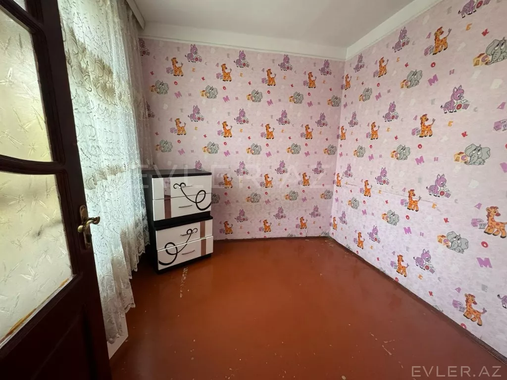 Satılır, köhnə tikili