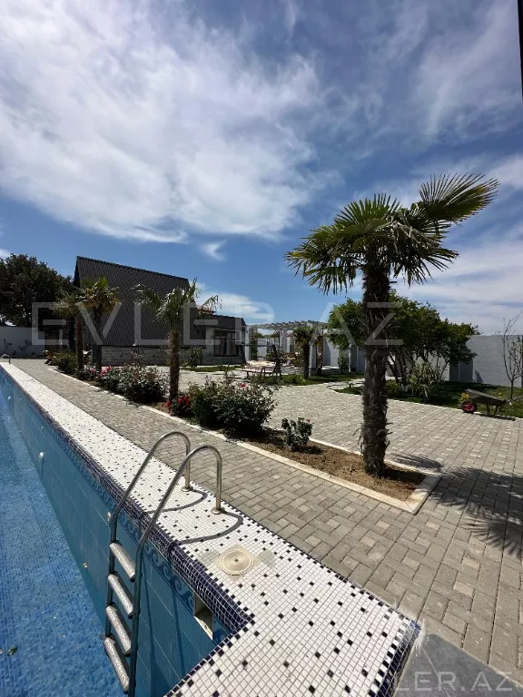 Satılır, həyət evi/villa