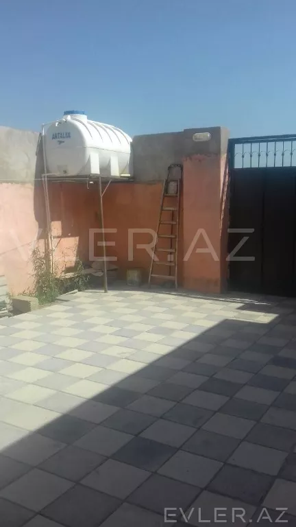 Satılır, həyət evi/villa