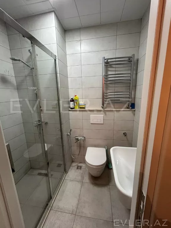 Satılır, yeni tikili