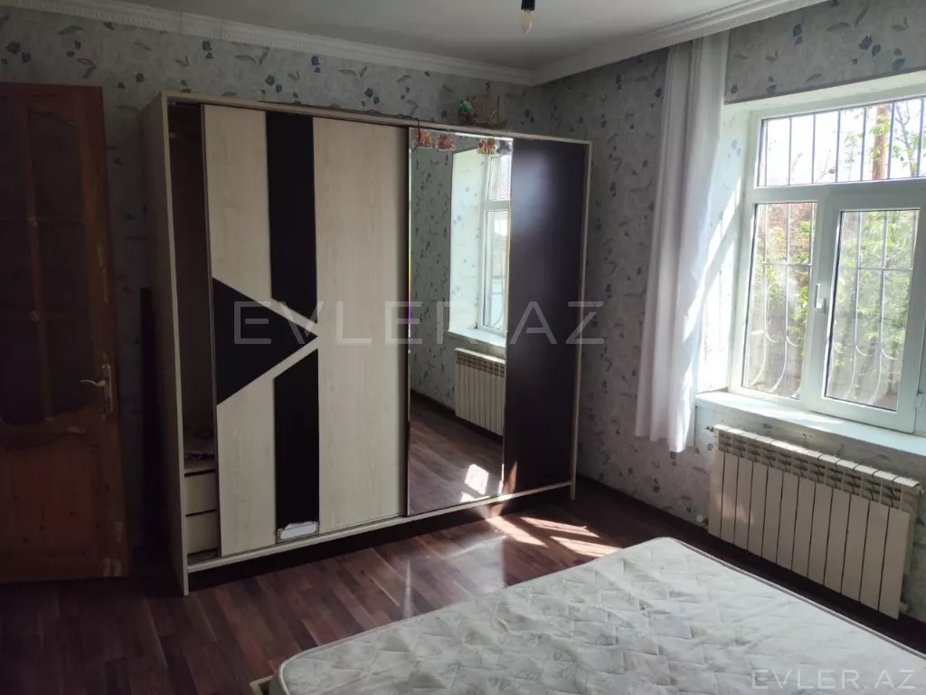 Satılır, həyət evi/villa