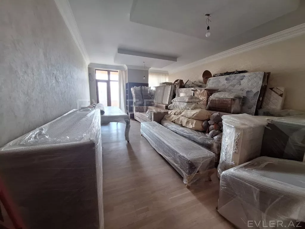 Satılır, yeni tikili