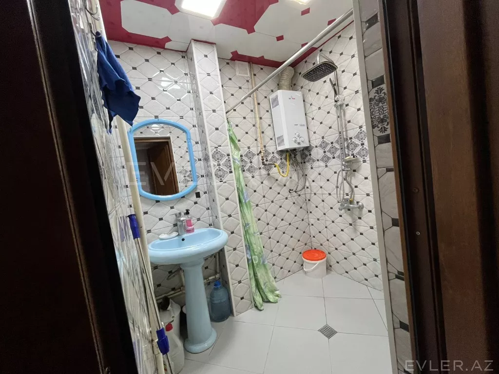 Satılır, köhnə tikili