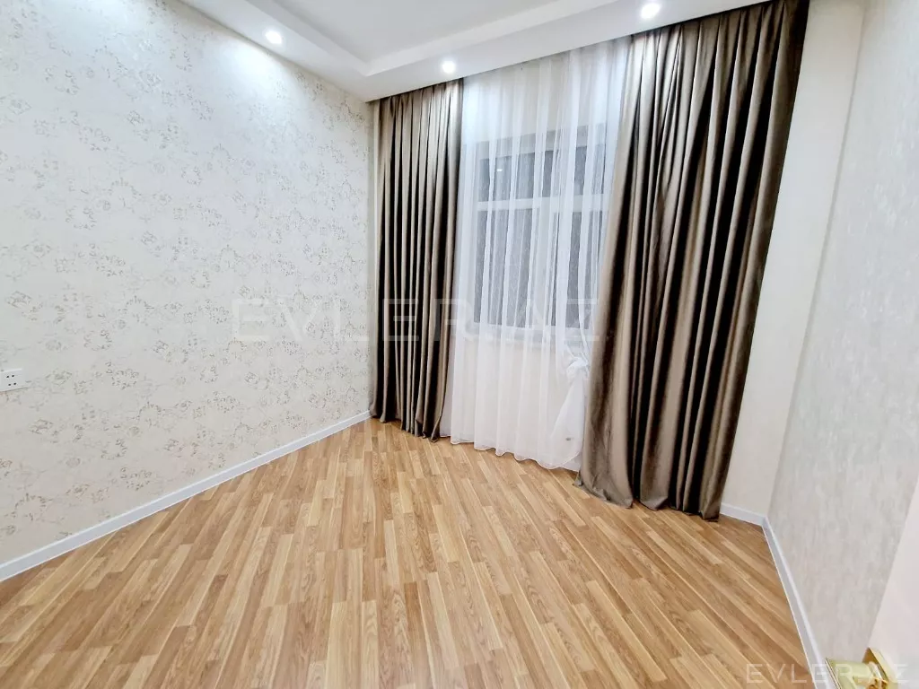 Satılır, həyət evi/villa