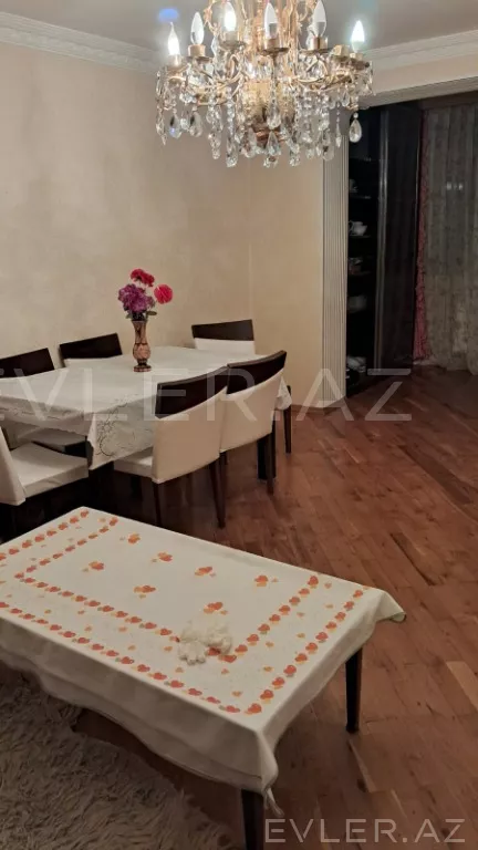 Aylıq, köhnə tikili