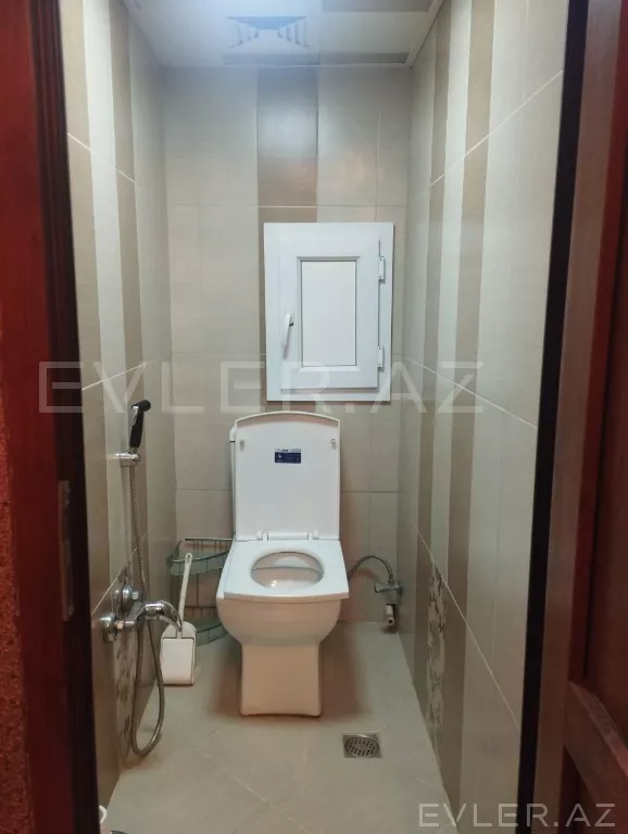Satılır, köhnə tikili
