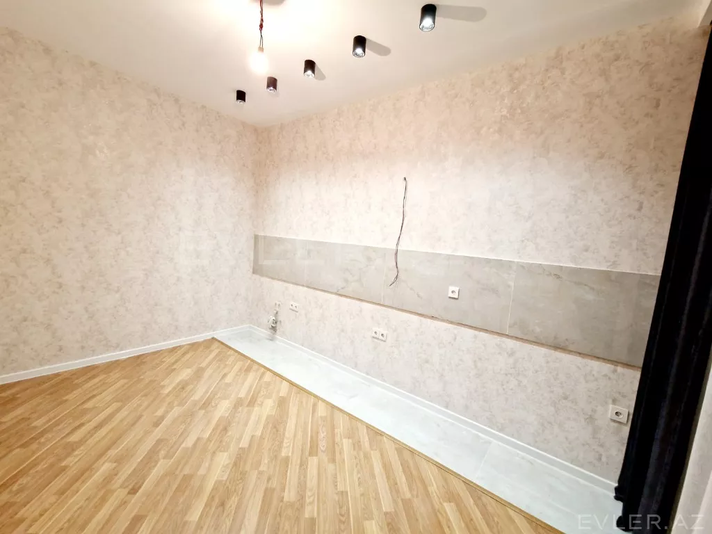 Satılır, həyət evi/villa