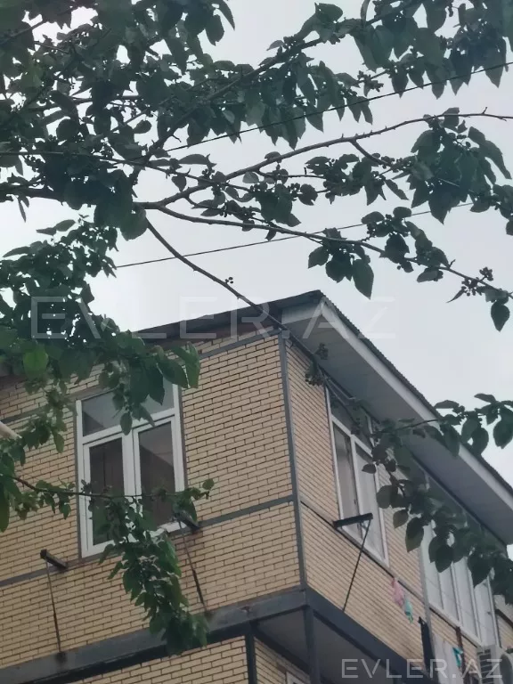 Satılır, köhnə tikili