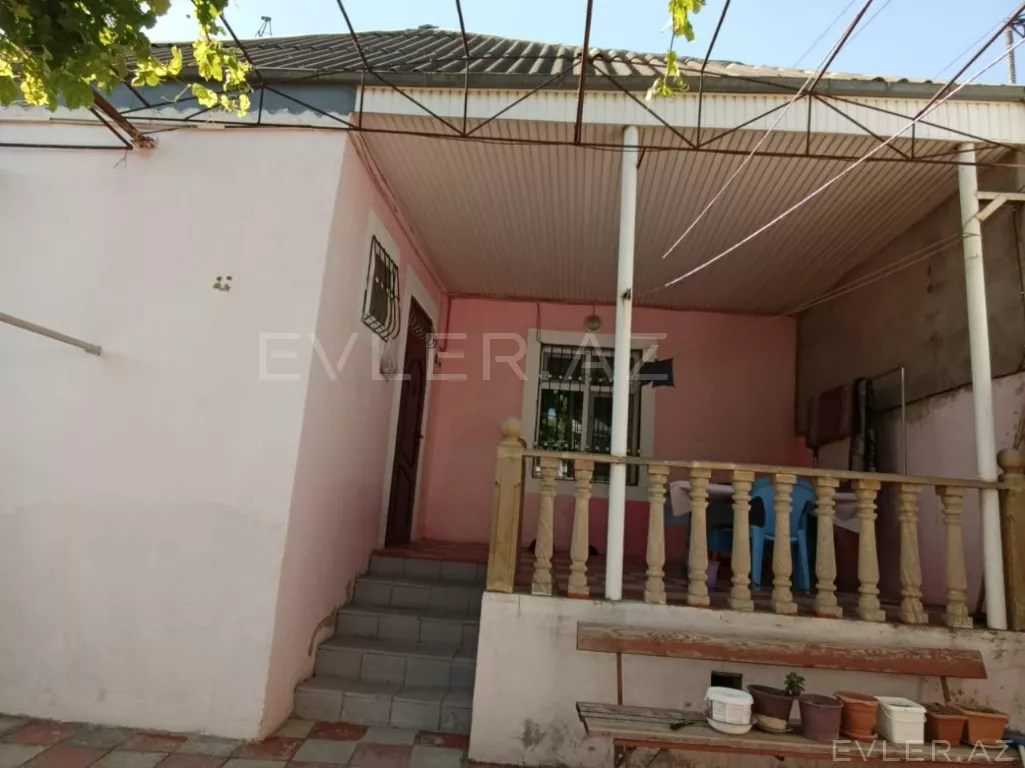 Satılır, həyət evi/villa