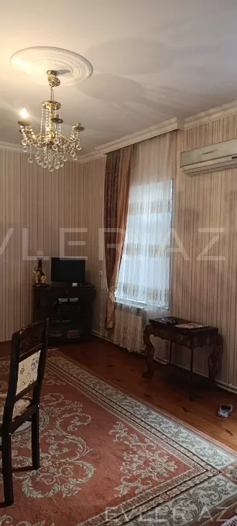Satılır, həyət evi/villa