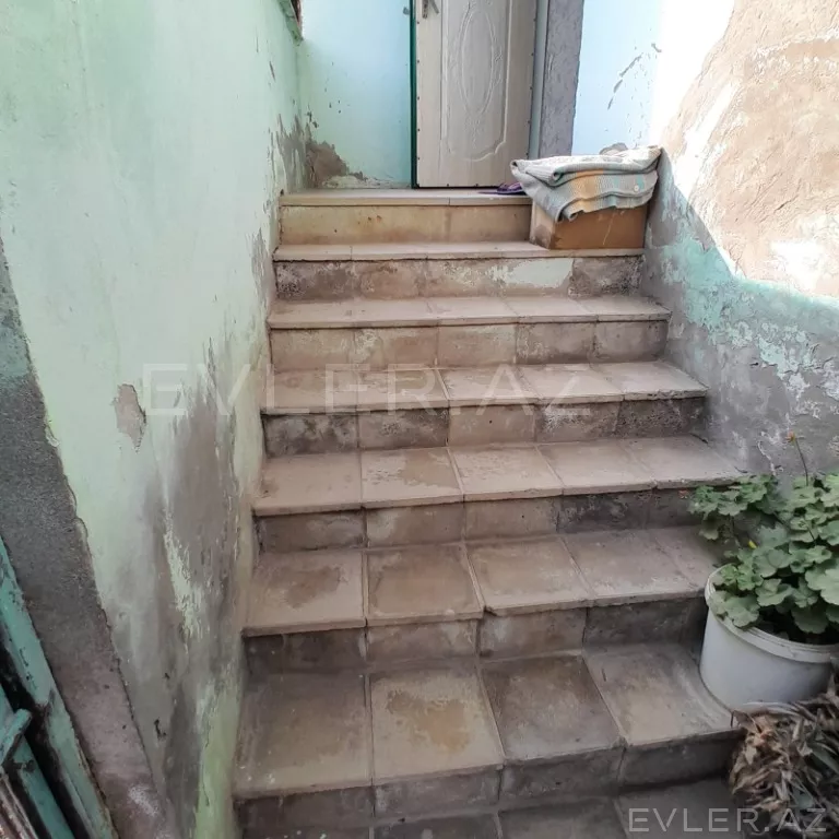Satılır, həyət evi/villa