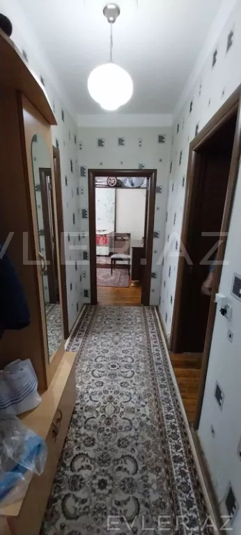 Satılır, köhnə tikili