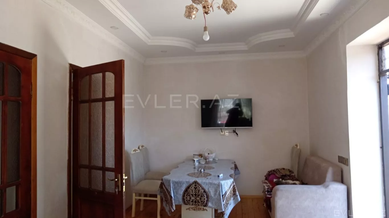 Satılır, həyət evi/villa